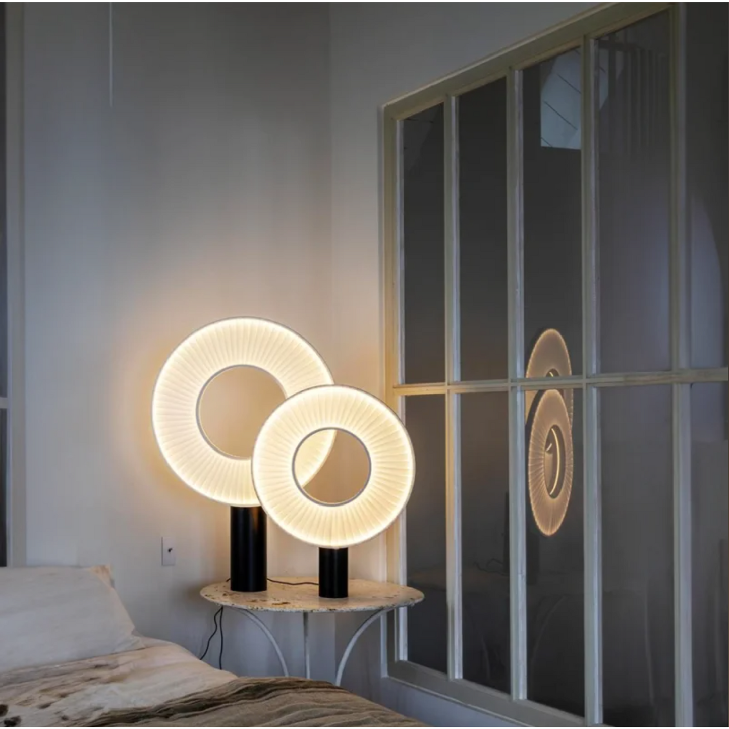 Lampe sur pied de table - Scandinave, Élégance et Lumière Douce