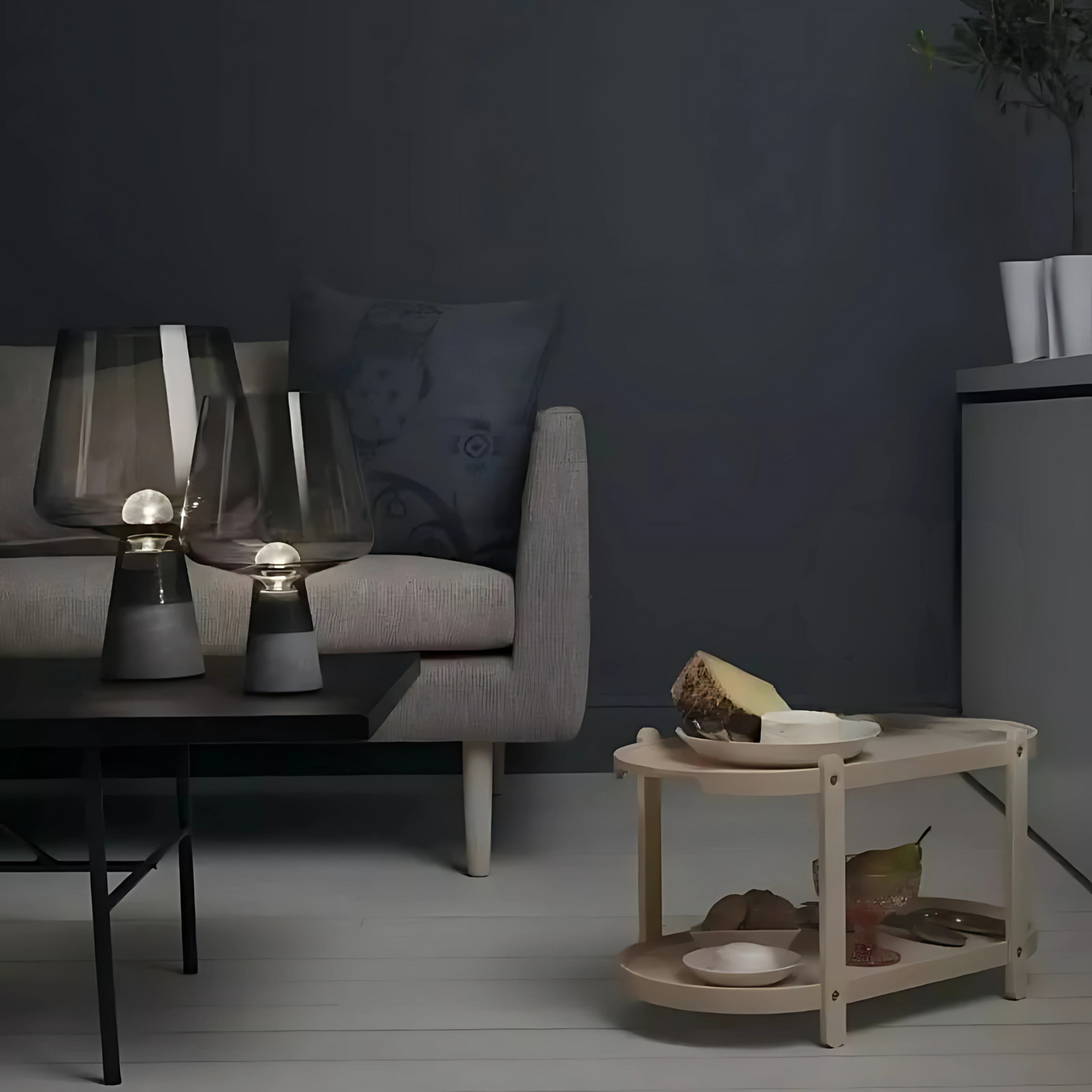 Lampe sur pied de table - LED en Verre et Ciment, Design Moderne et Élégant