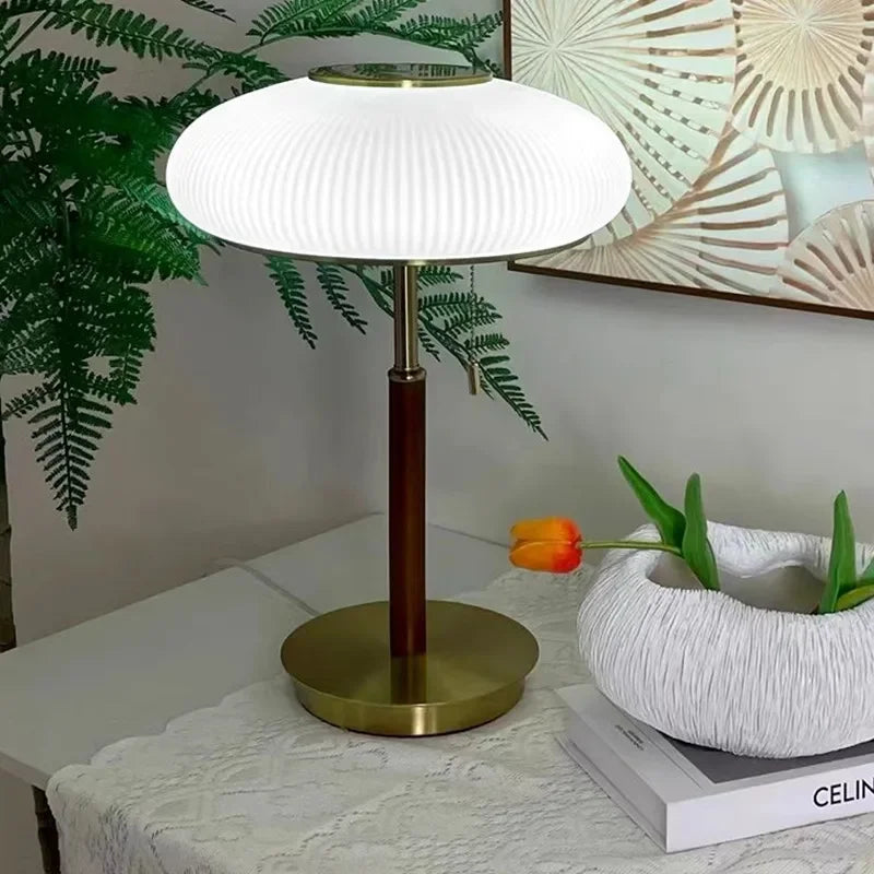 Lampe de Table LED en Verre – Design Moderne et Élégant