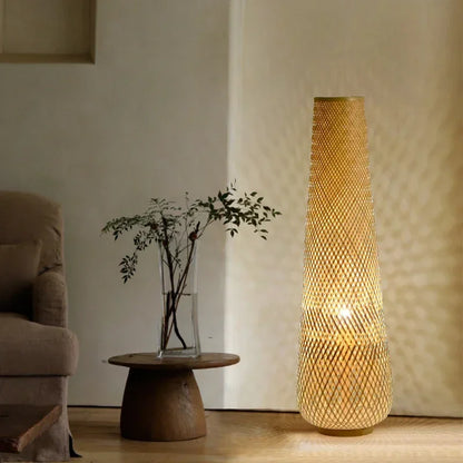 Lampadaire Japonais en Bambou – Éclairage Naturel et Élégant