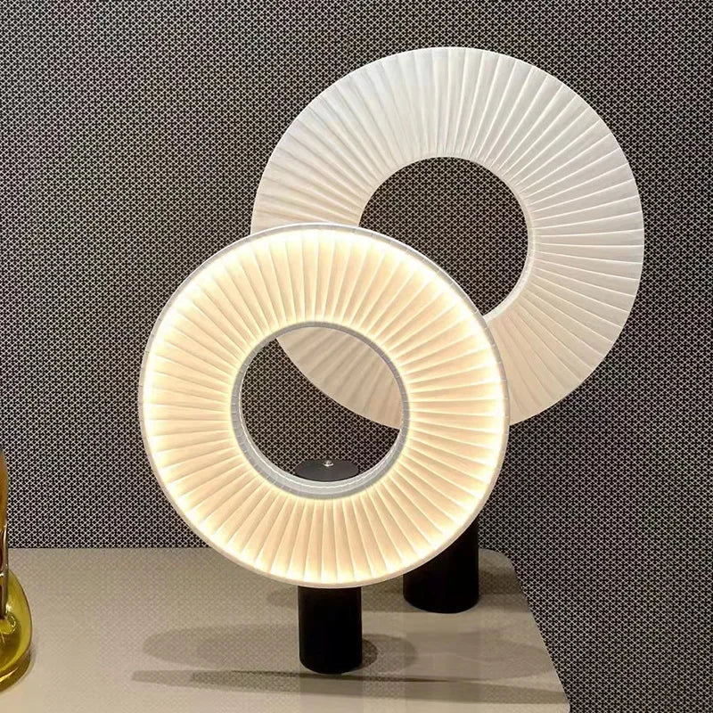 Lampe sur Table Scandinave – Élégance et Lumière Douce